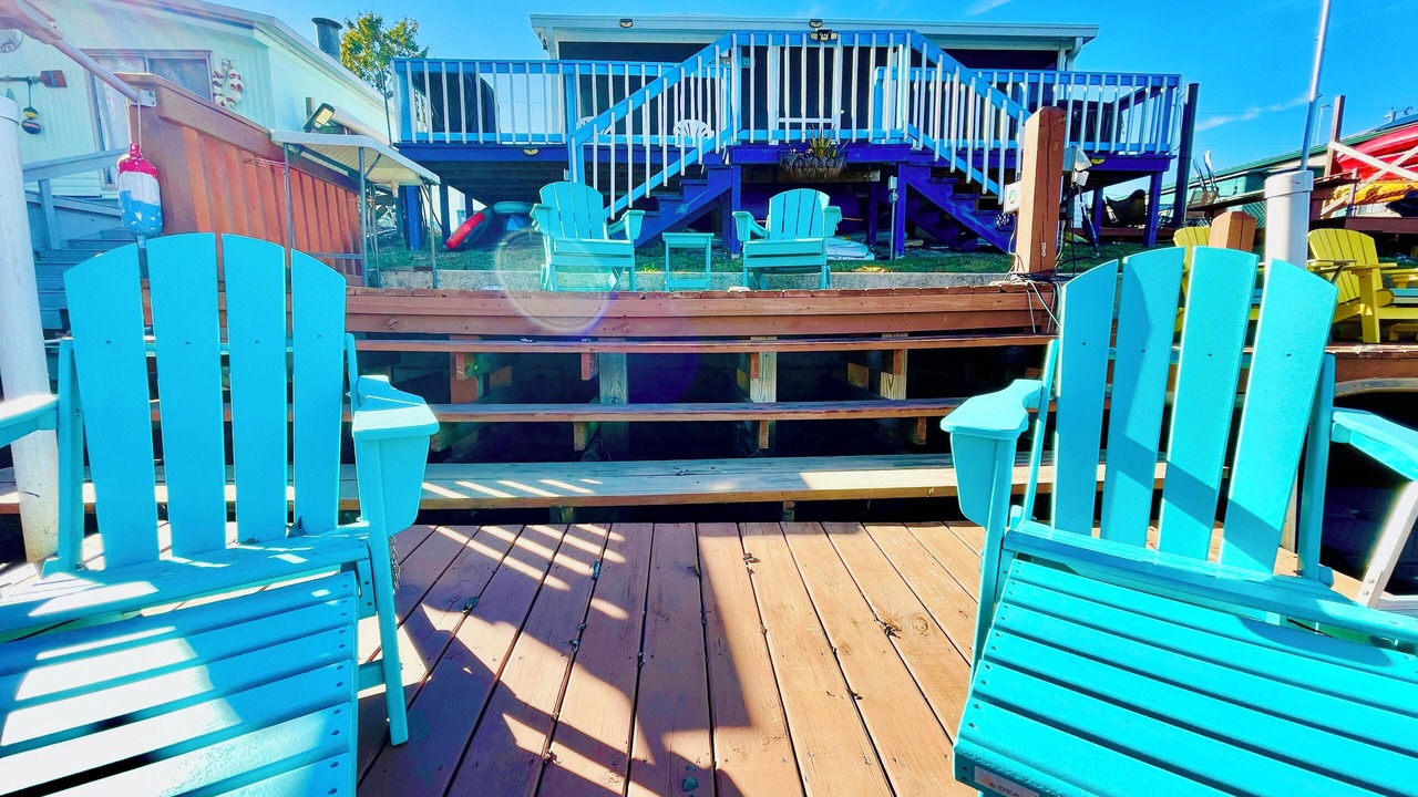Photo of Patio Balcony in Weeki Wachee Gardens