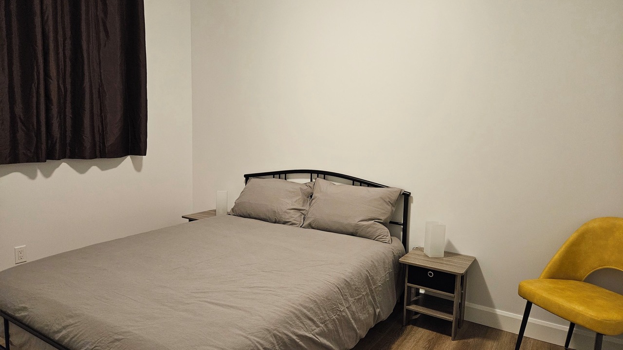 Photo of Bedroom in Amherstview