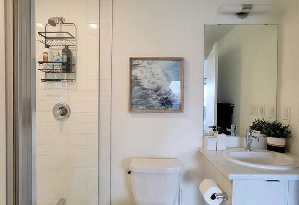 Photo of Bathroom in Brookhaven - Amesbury