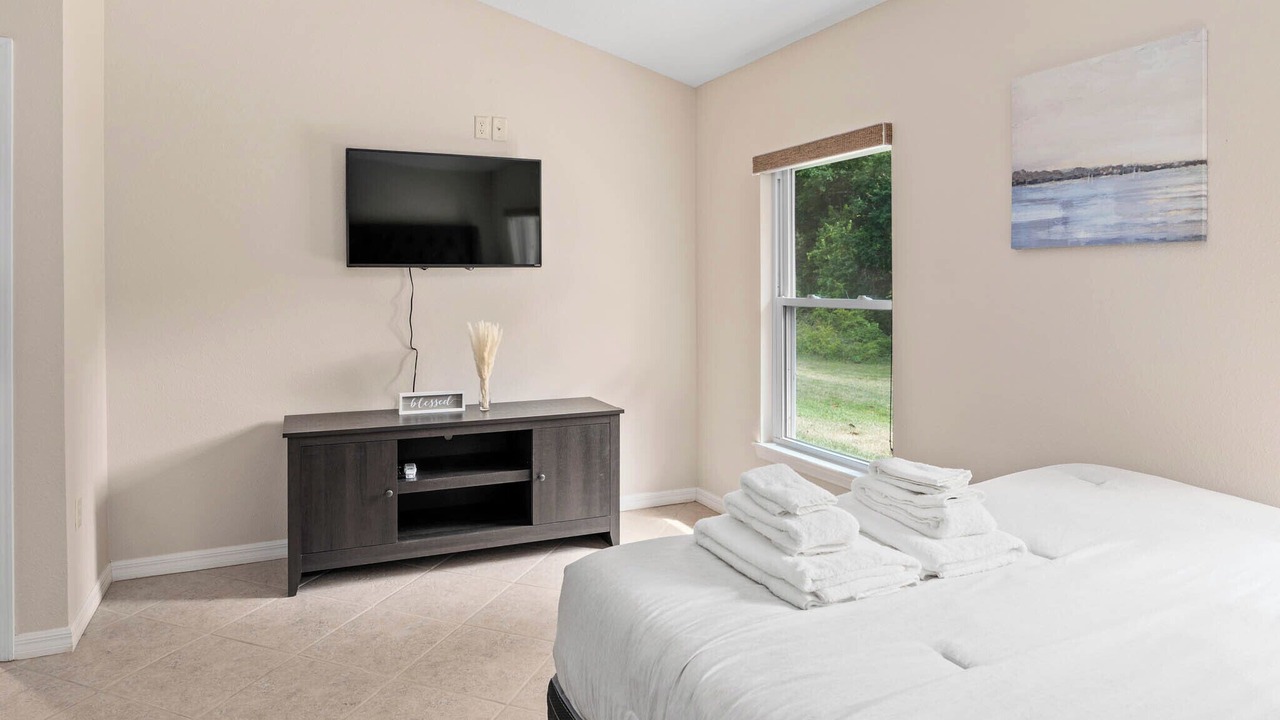 Photo of Bedroom in Lindfields