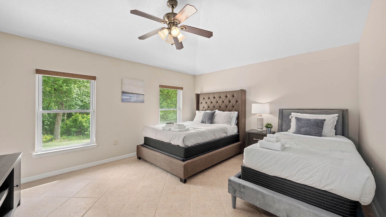 Photo of Bedroom in Lindfields