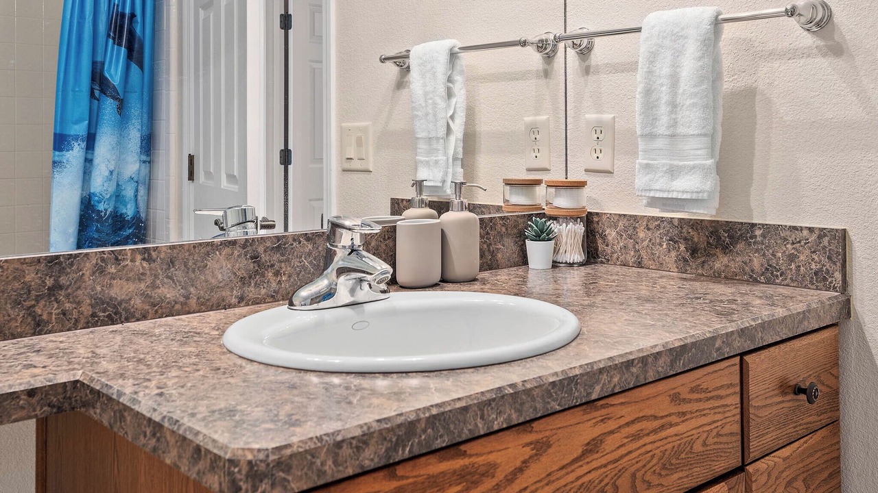Photo of Bathroom in Lindfields