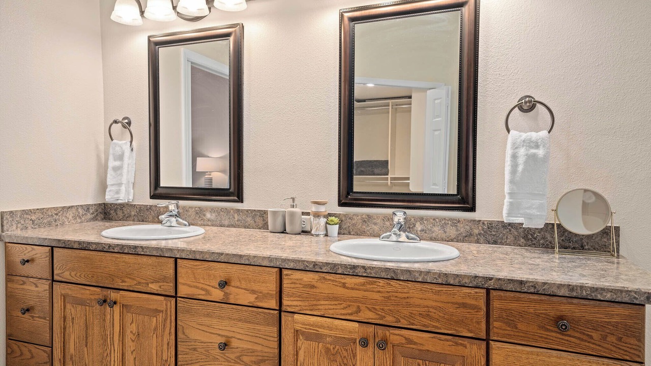 Photo of Bathroom in Lindfields