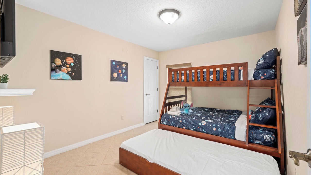 Photo of Bedroom in Lindfields