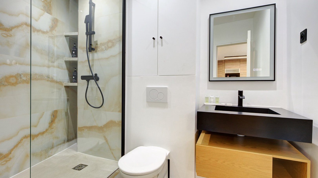 Photo of Bathroom in Quartier du Pont-de-Flandre