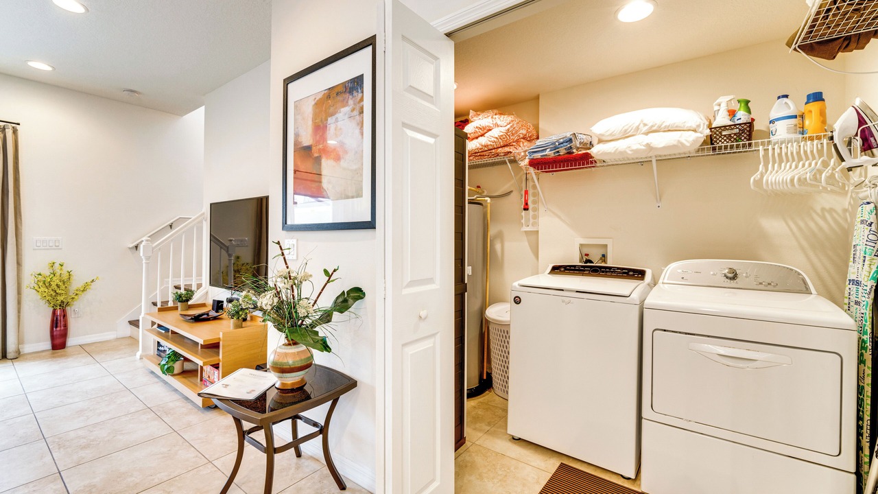 Photo of Bedroom in Sunset Lakes