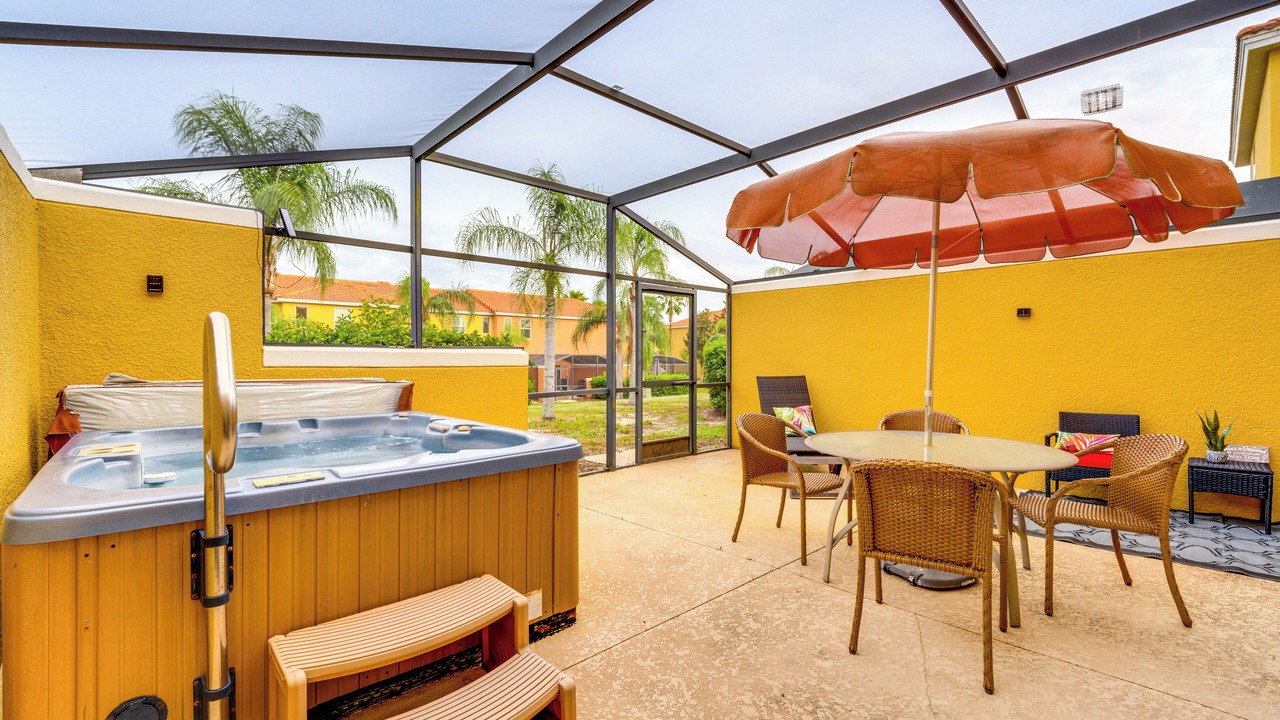 Photo of Patio Balcony in Sunset Lakes