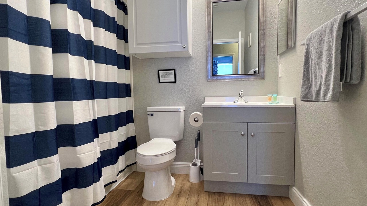 Photo of Bathroom in Lindfields