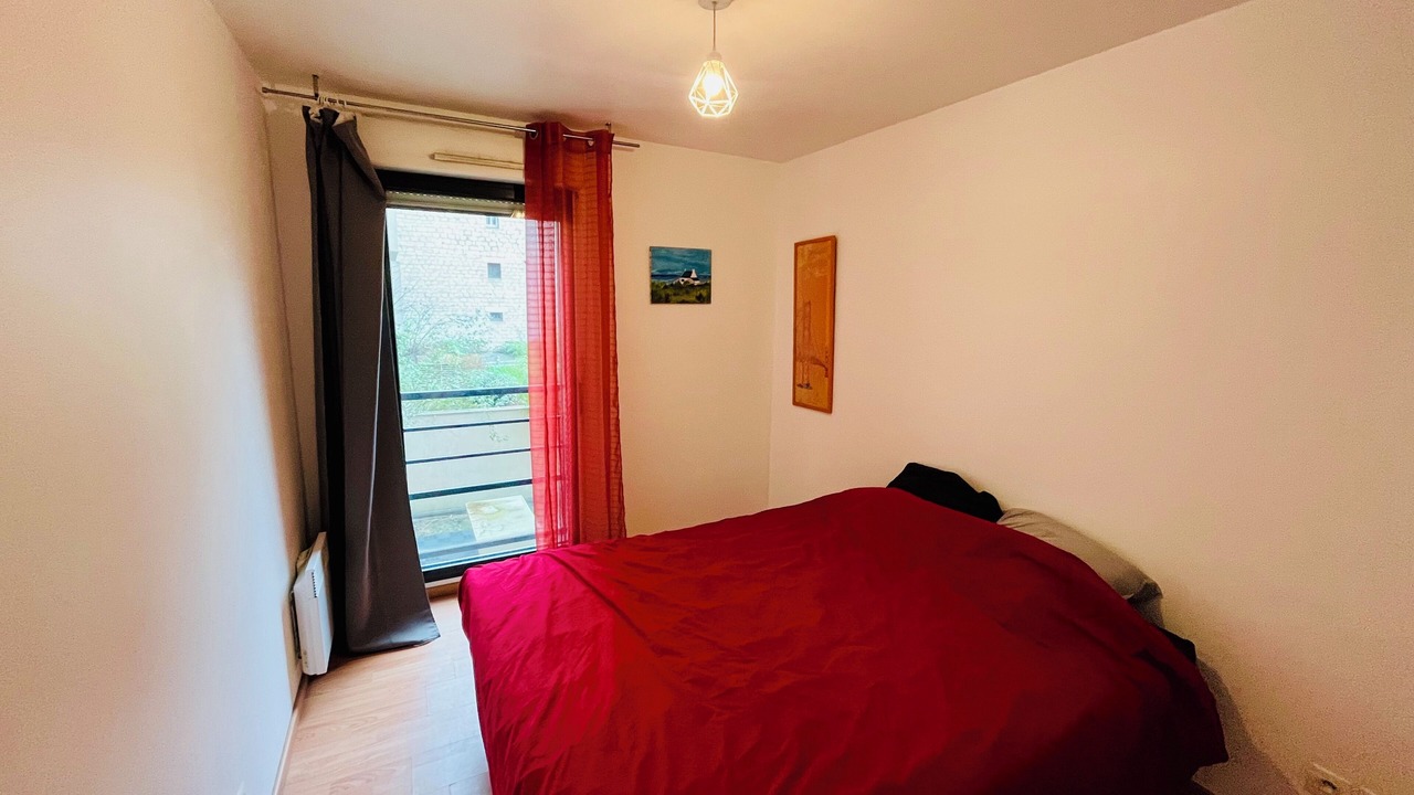 Photo of Bedroom in Saint-Denis