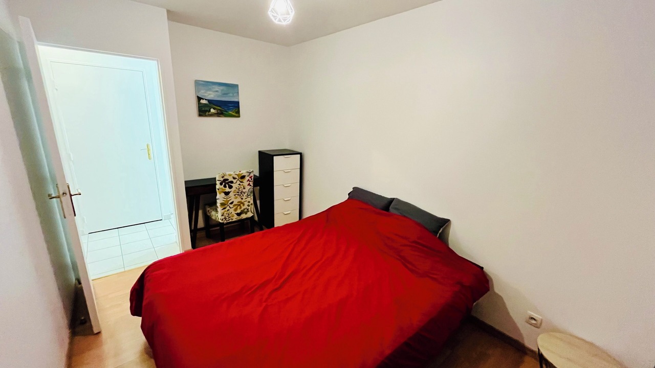 Photo of Bedroom in Saint-Denis