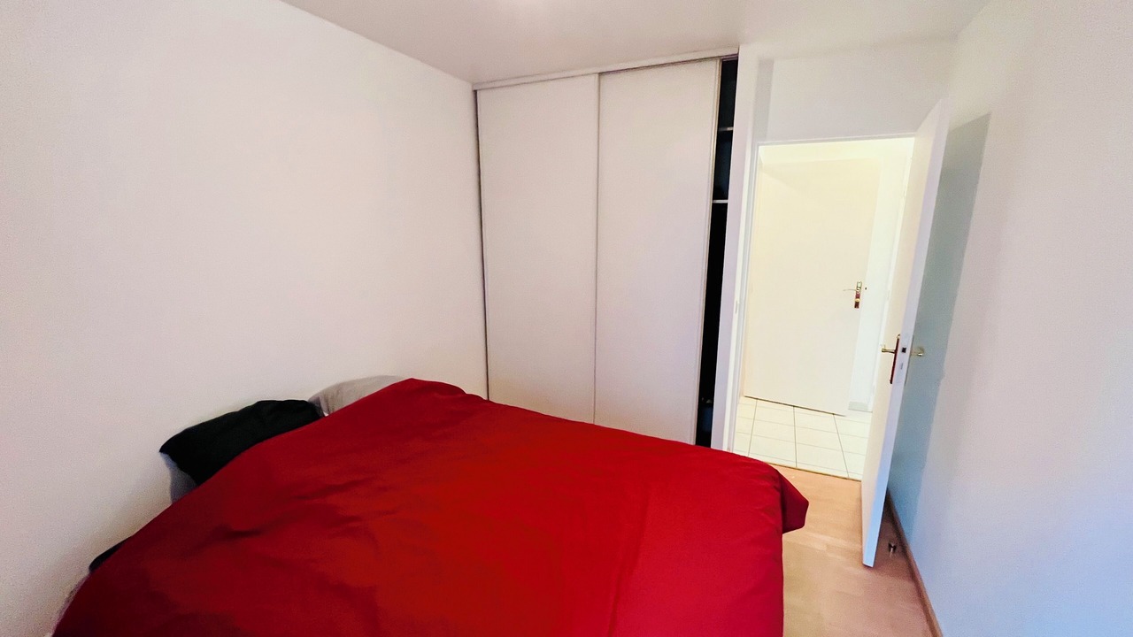 Photo of Bedroom in Saint-Denis