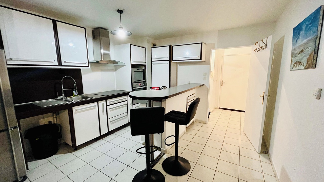 Photo of Kitchen in Saint-Denis