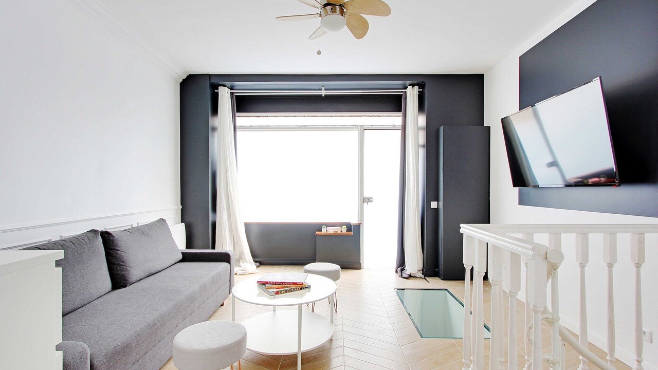 Photo of Livingroom in 11th Arrondissement