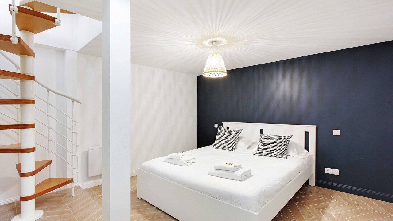 Photo of Bedroom in 11th Arrondissement
