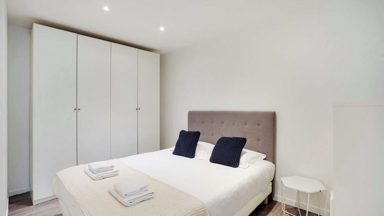 Photo of Bedroom in Levallois-Perret