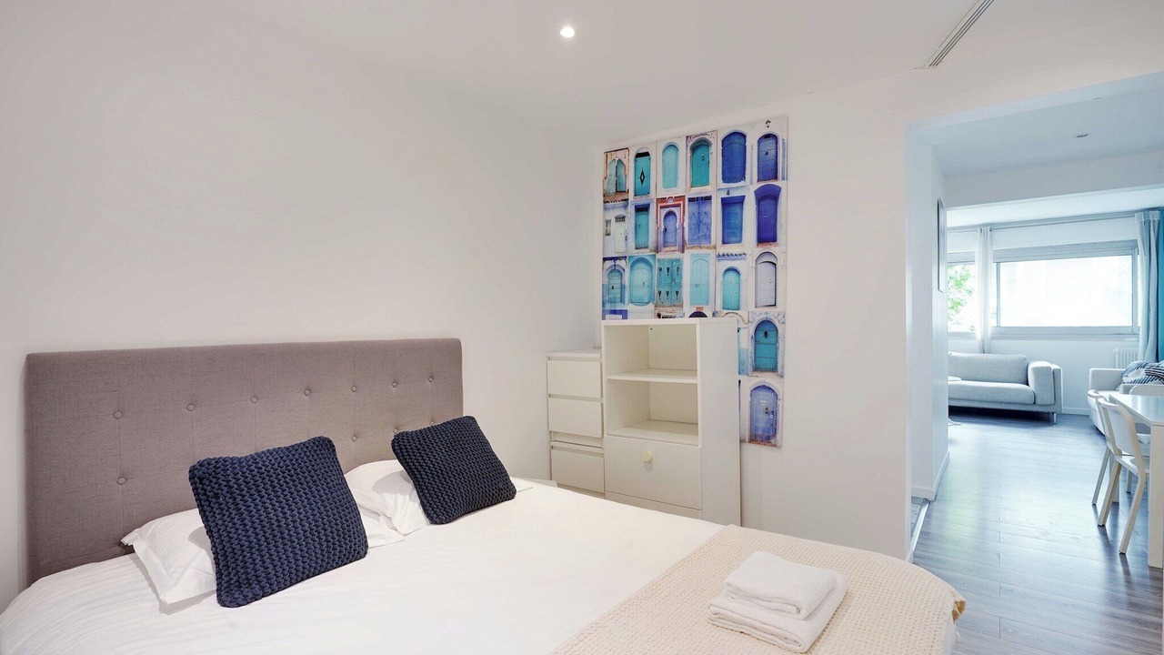 Photo of Bedroom in Levallois-Perret