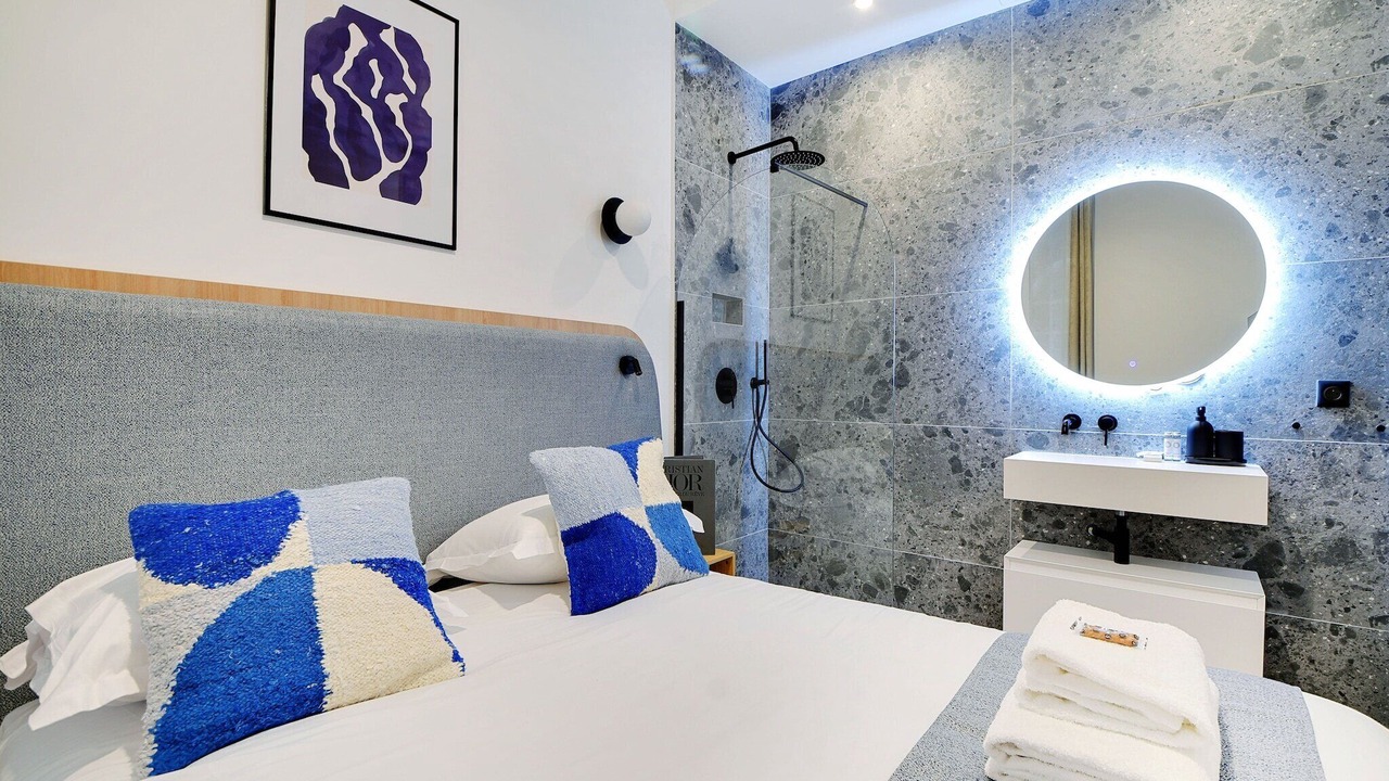 Photo of Bedroom in Villa Montmorency