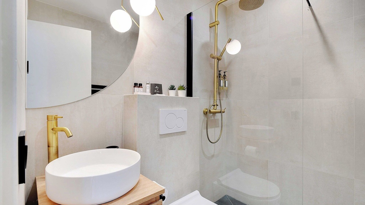 Photo of Bathroom in Quinze-Vingts