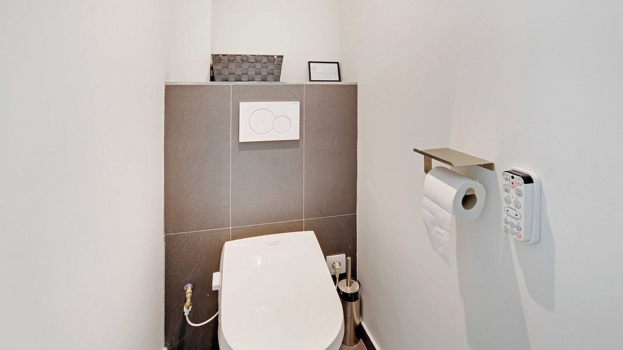 Photo of Bathroom in Orly