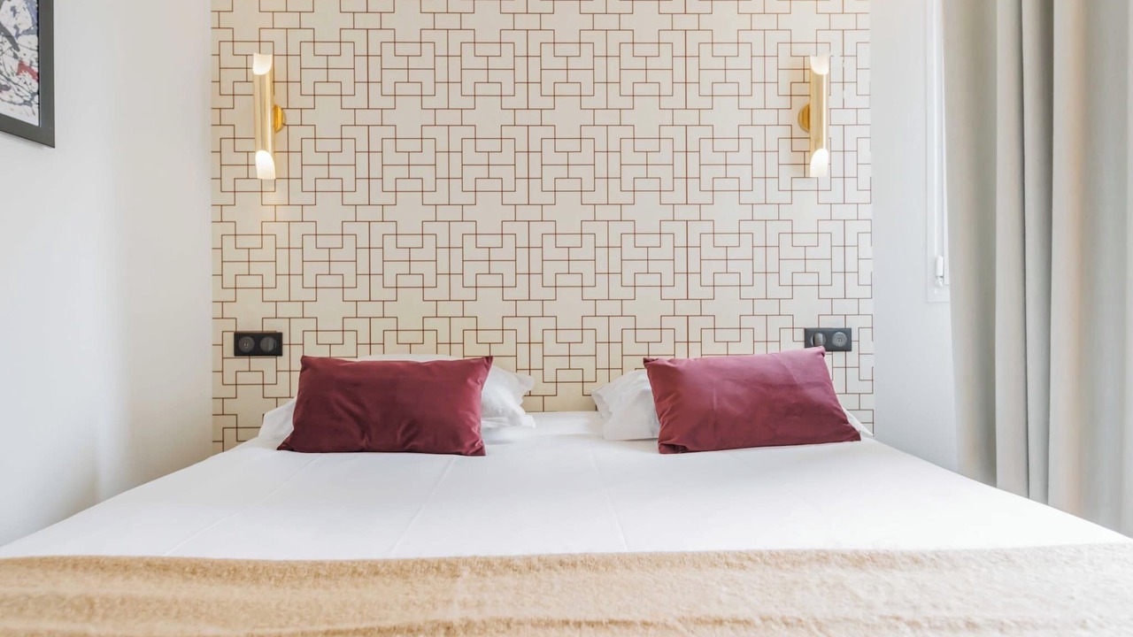 Photo of Bedroom in Hopital Saint-Louis