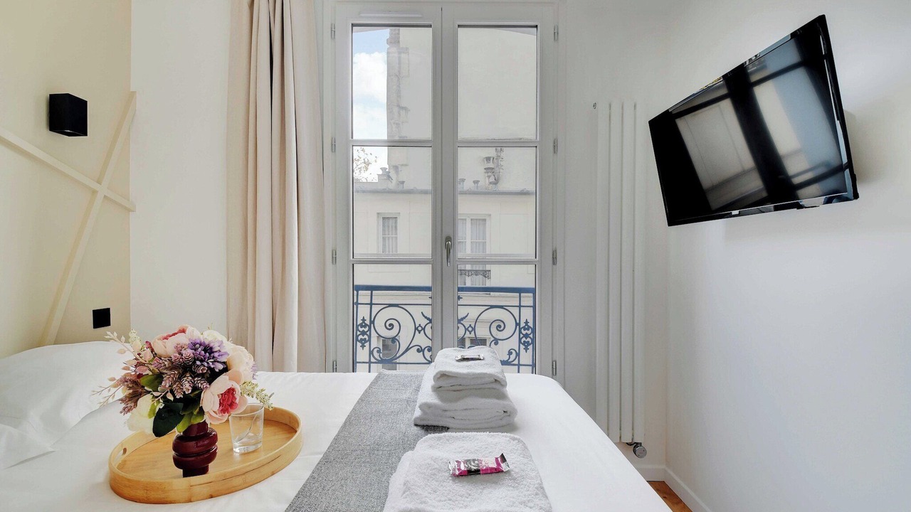 Photo of Bedroom in Quinze-Vingts