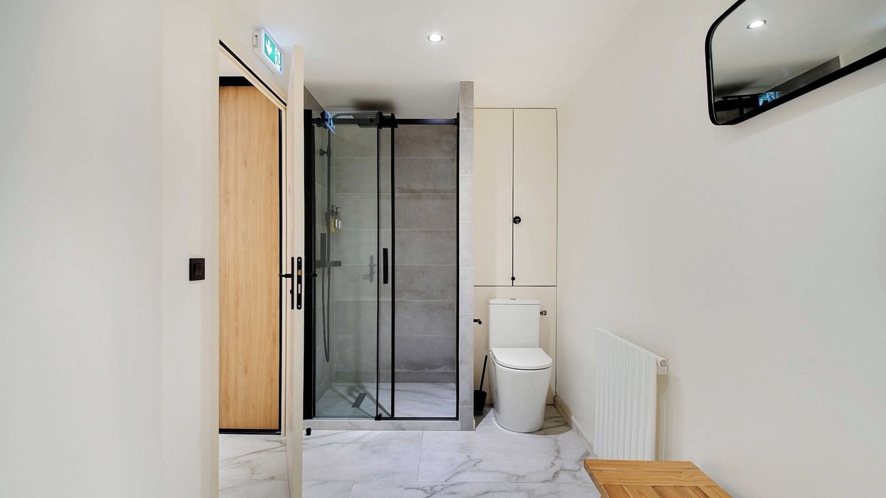 Photo of Bathroom in Quinze-Vingts