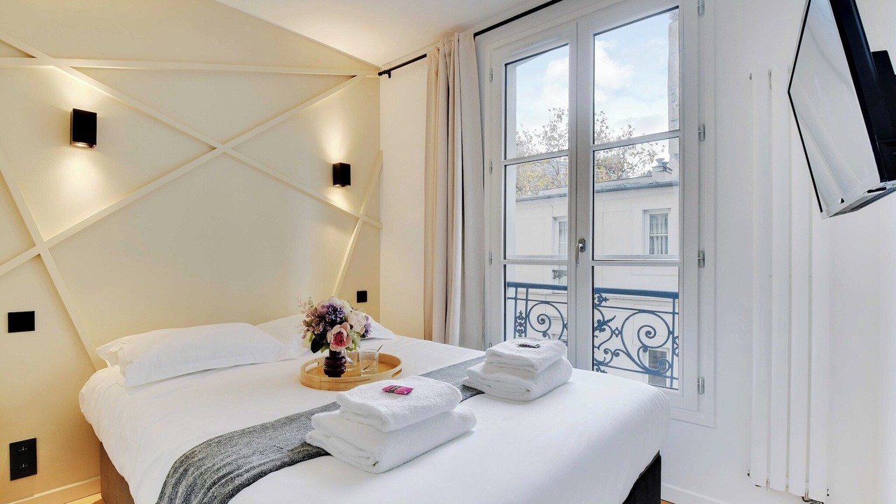 Photo of Bedroom in Quinze-Vingts