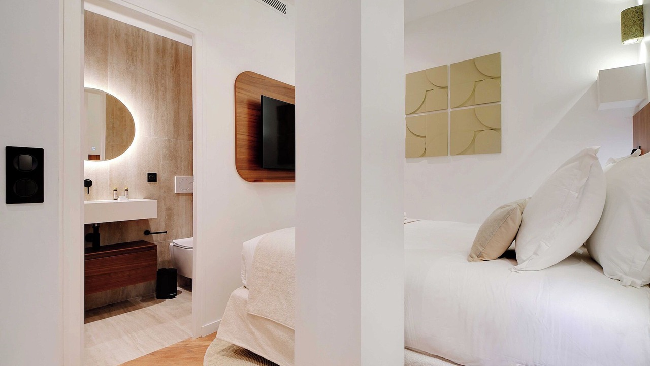 Photo of Bedroom in Sorbonne