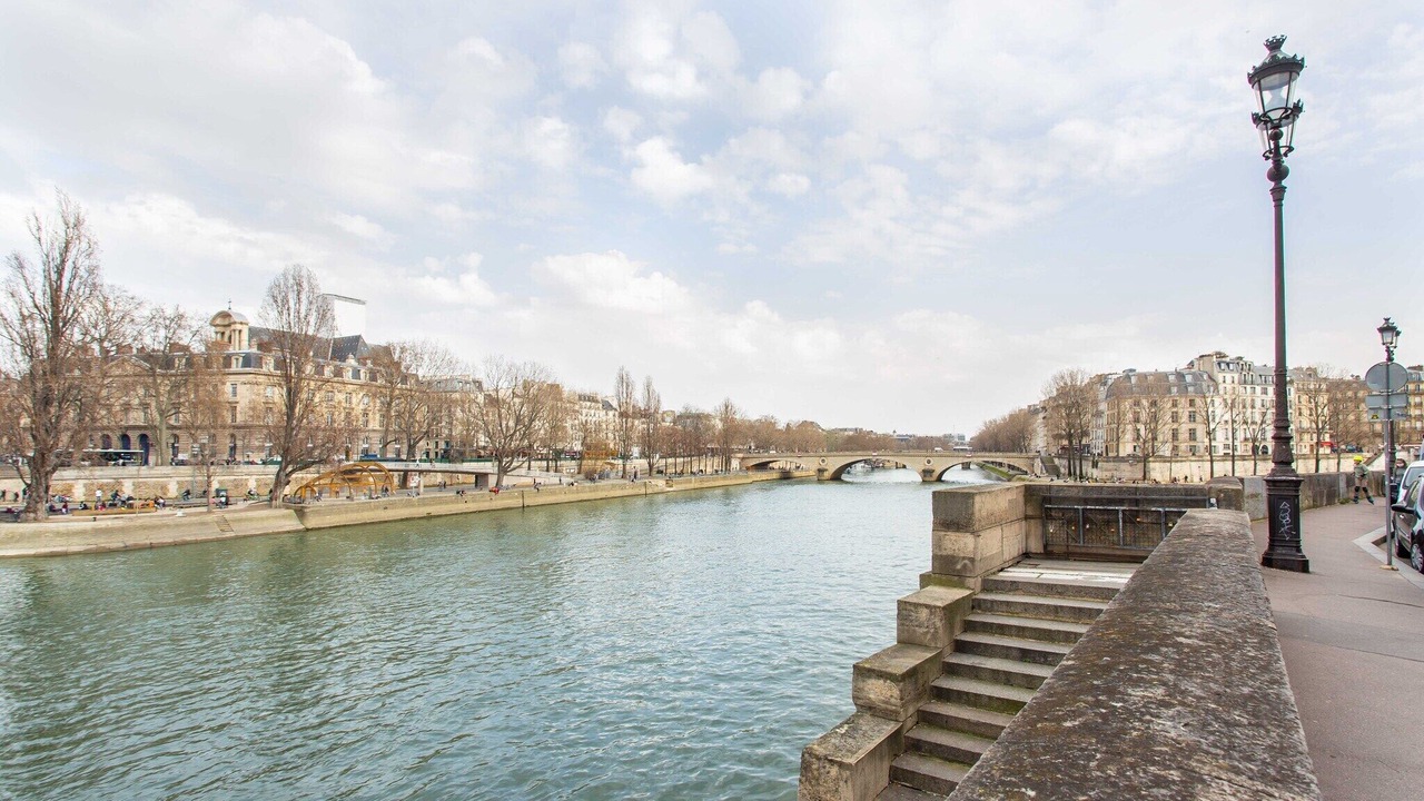 Photo of Others in Notre Dame