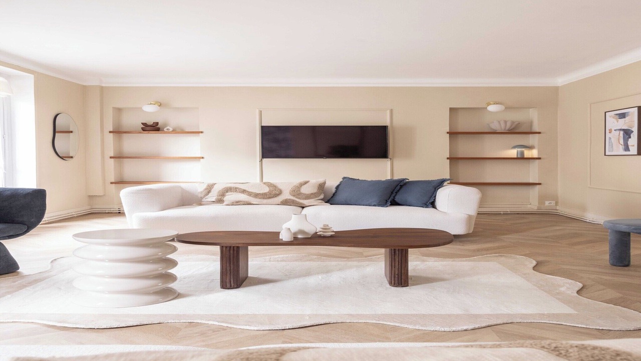Photo of Livingroom in 15th Arrondissement