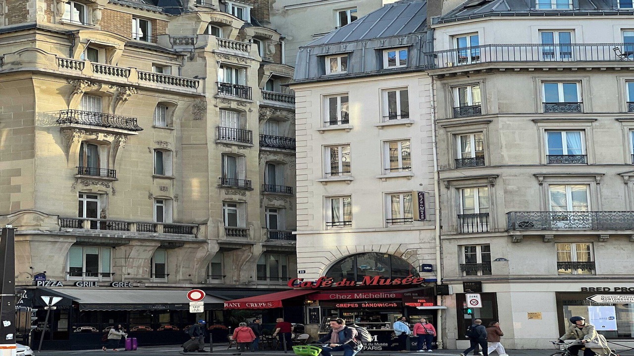 Photo of Others in Charonne