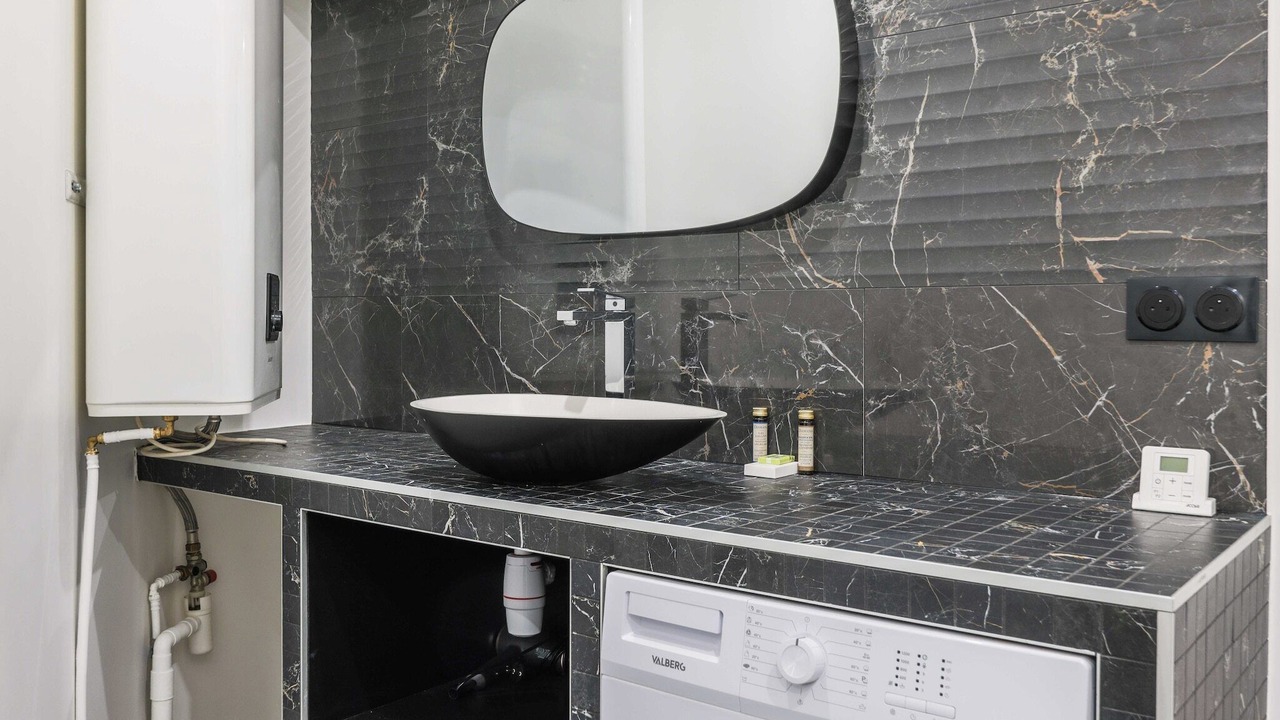 Photo of Bathroom in Charonne