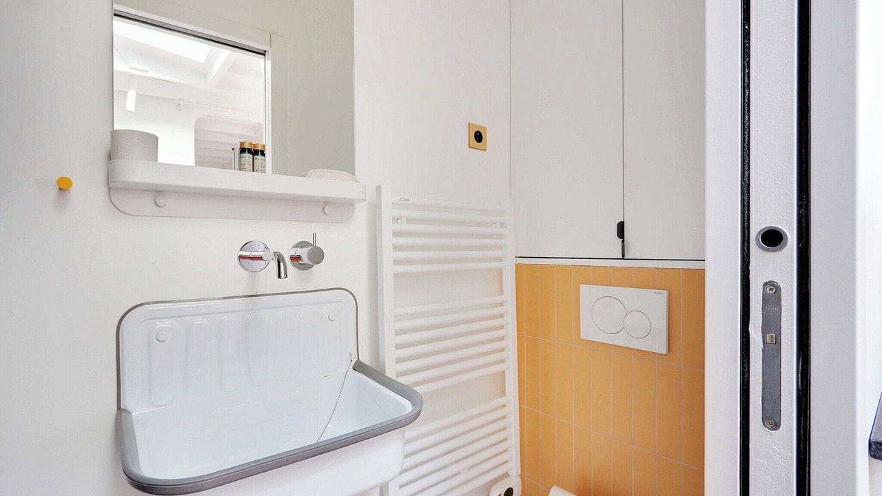 Photo of Bathroom in Quartier de la Goutte-d'Or