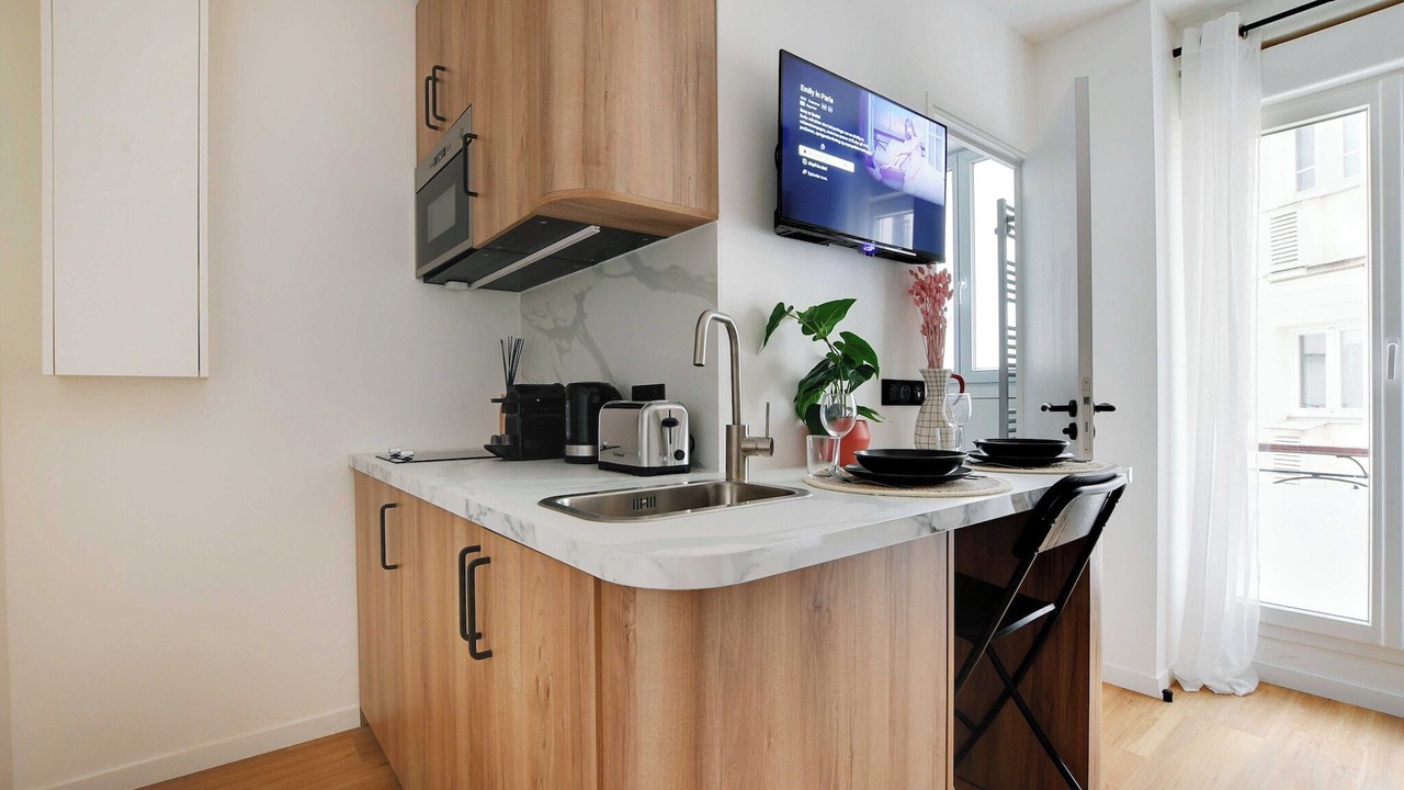 Photo of Kitchen in Quartier des Grandes-Carrieres