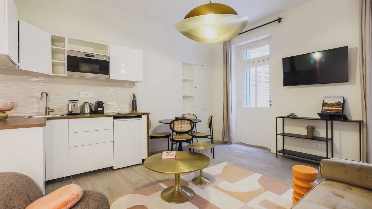 Photo of Livingroom in Saint-Cloud