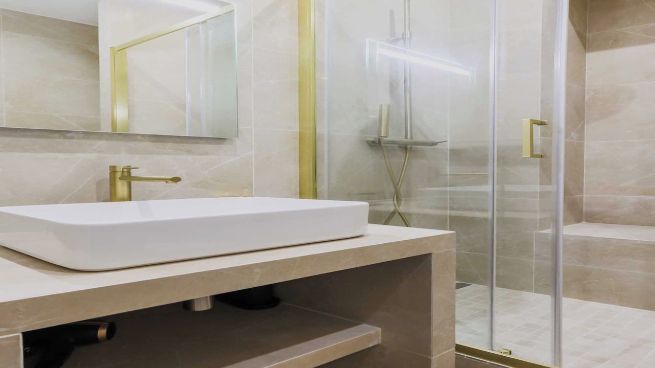 Photo of Bathroom in Saint-Cloud