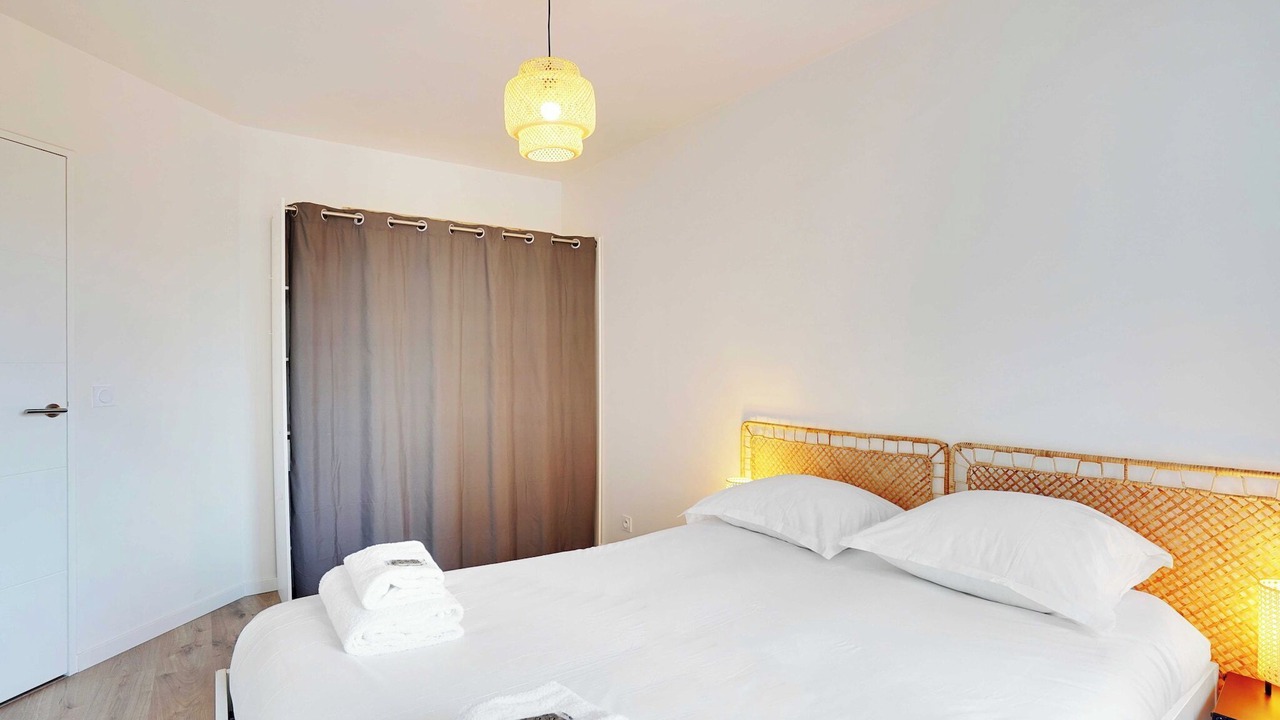 Photo of Bedroom in Les Puces de Saint-Ouen