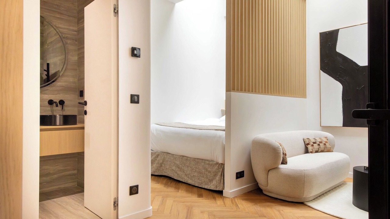Photo of Bedroom in Val-de-Grace