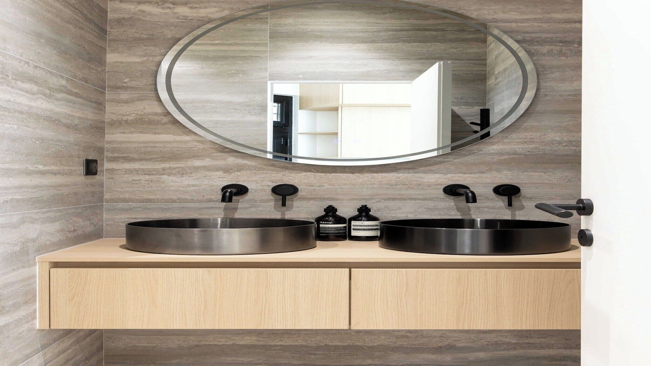 Photo of Bathroom in Val-de-Grace