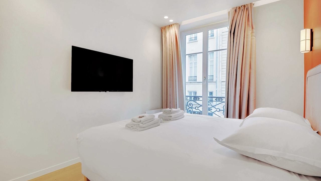 Photo of Bedroom in Quartier du Faubourg-Montmartre