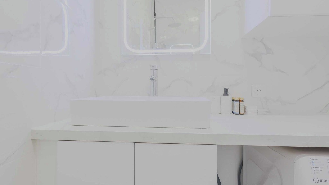 Photo of Bathroom in Levallois-Perret