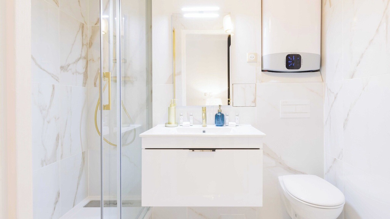 Photo of Bathroom in Parc-de-Montsouris