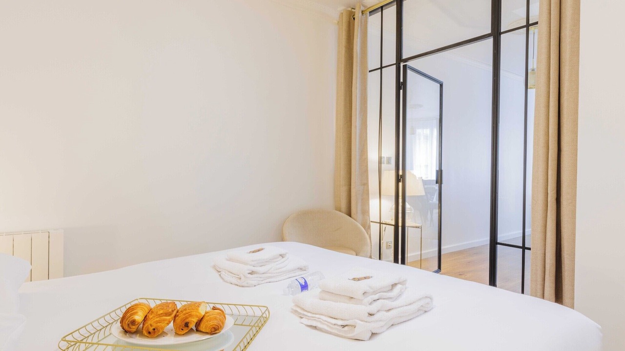 Photo of Bedroom in Parc-de-Montsouris