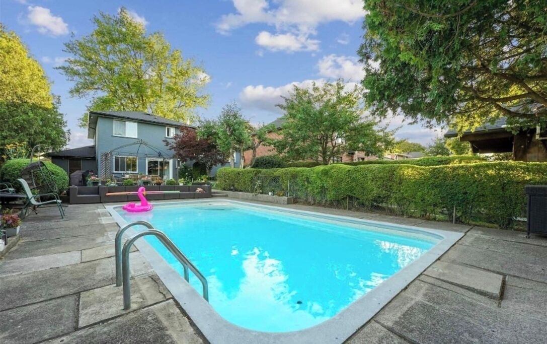 Photo of Outdoor in Lakeview