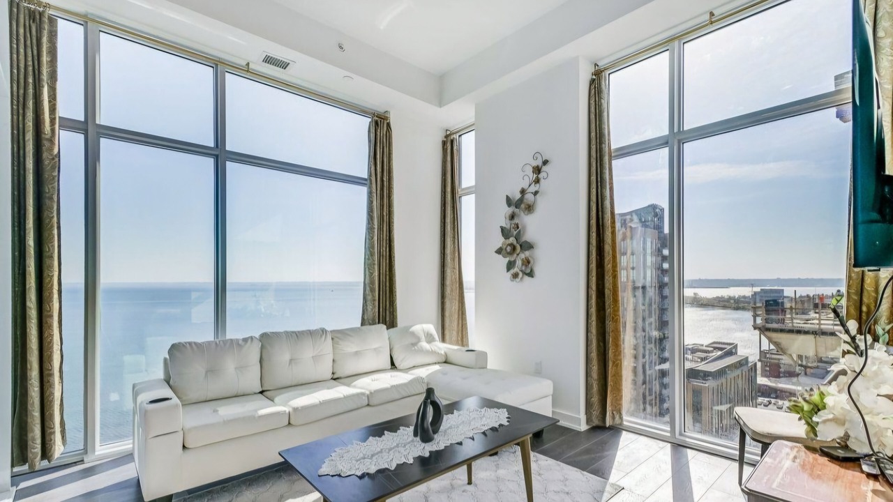 Photo of Livingroom in Burlington