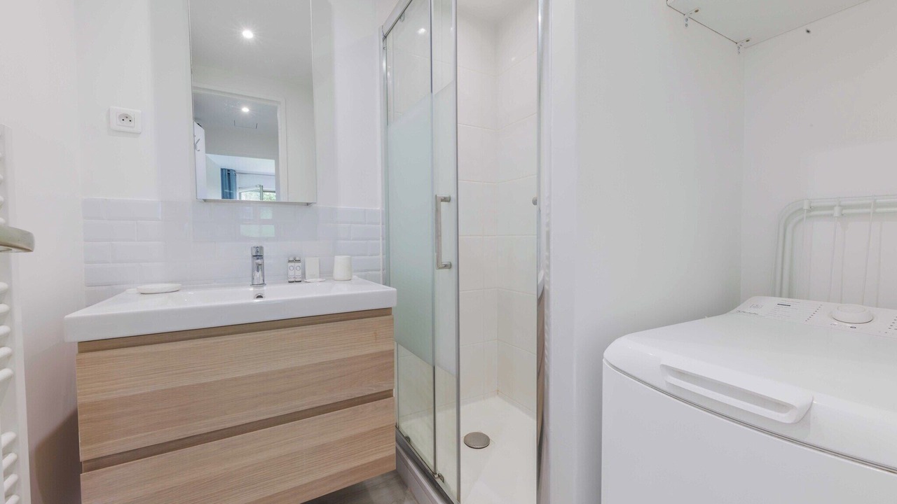 Photo of Bathroom in Neuilly-sur-Seine