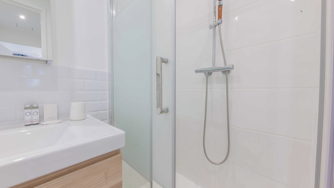 Photo of Bathroom in Neuilly-sur-Seine