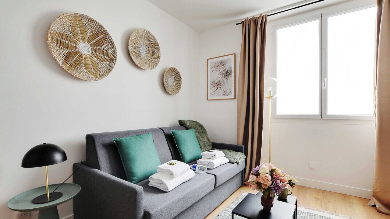 Photo of Livingroom in 17th Arrondissement