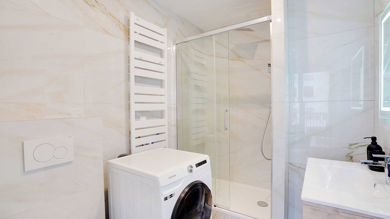 Photo of Bathroom in Levallois-Perret