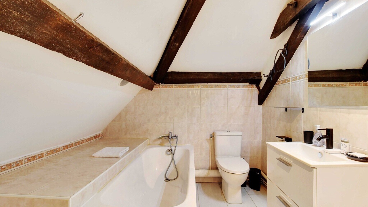 Photo of Bathroom in Batignolles